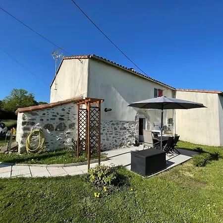 A Beaufou Avec Terrasse Privee - Fr-1-426-581 Saint-Etienne-du-Bois (Vendee)